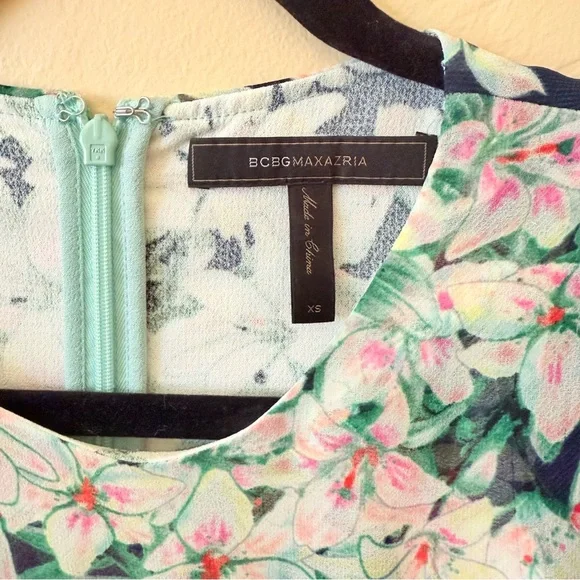 BCBGMaxazria Kirsty Blue Layered Floral Mini Dress | XS | Designer Cocktail Dres - Picture 4 of 7